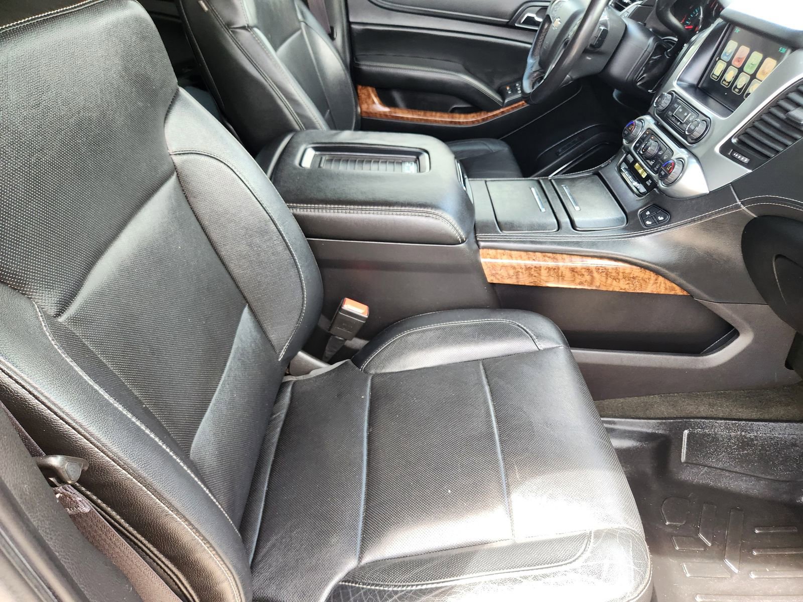 Used 2015 Chevrolet Suburban LTZ AWD/4WD image 15