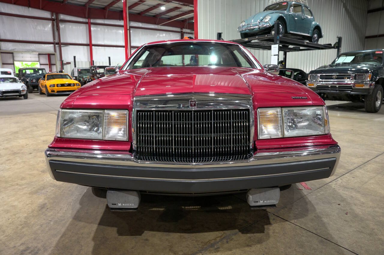 Used 1990 Lincoln Mark VII LSC RWD image 13