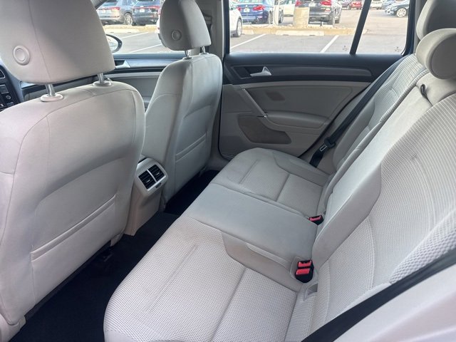 Used 2018 Volkswagen Golf S image 18