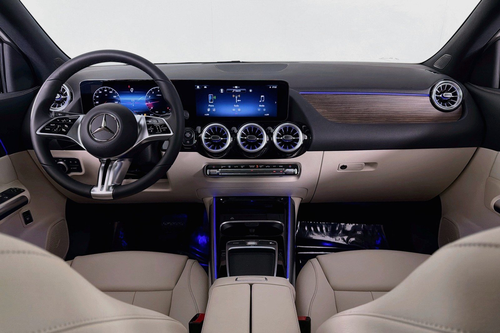 New 2026 Mercedes-Benz GLA 250 image 4