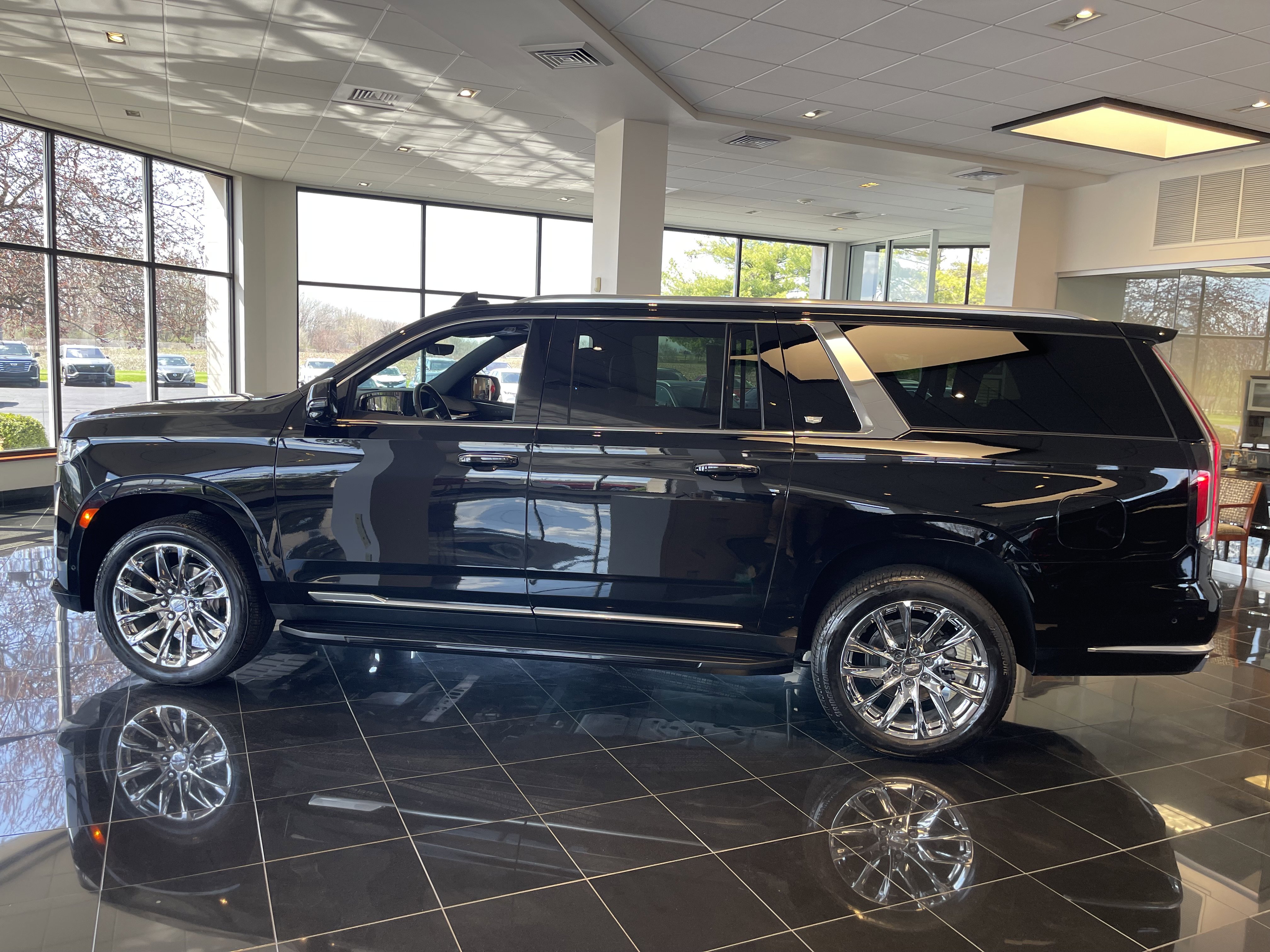 Certified 2023 Cadillac Escalade ESV Premium Luxury w/ LPO, Radiant Package video 3