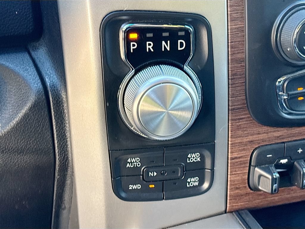 Used 2018 RAM 1500 Laramie w/ Convenience Group AWD/4WD image 17