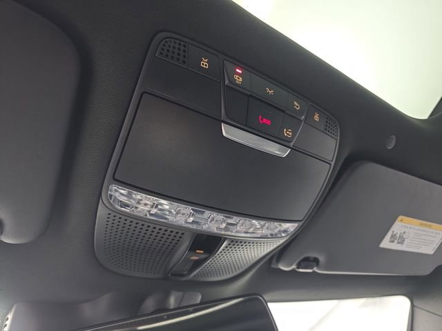 Used 2020 Mercedes-Benz GLC 300 4MATIC image 43