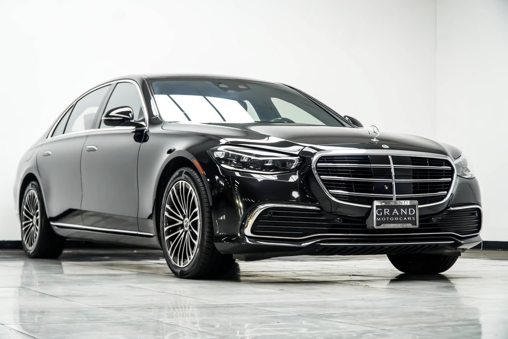 Used 2023 Mercedes-Benz S 580e 4MATIC Sedan w/ Warmth & Comfort Package image 4