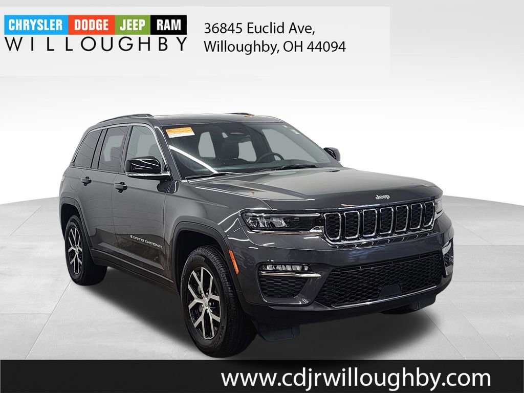 Certified 2025 Jeep Grand Cherokee Limited image 3