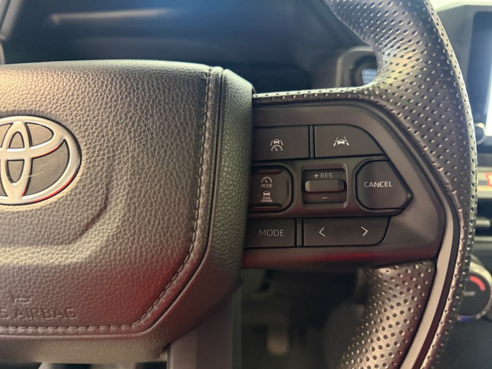 Certified 2025 Toyota Tacoma SR5 AWD/4WD image 23