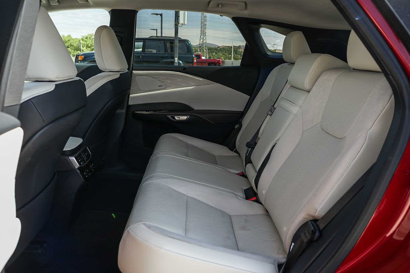 Certified 2025 Lexus RX 350 w/ Convenience Package AWD/4WD image 22