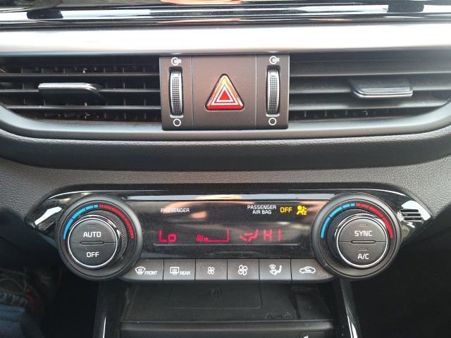 Used 2023 Kia Forte GT-Line w/ GT-Line Premium Package image 32