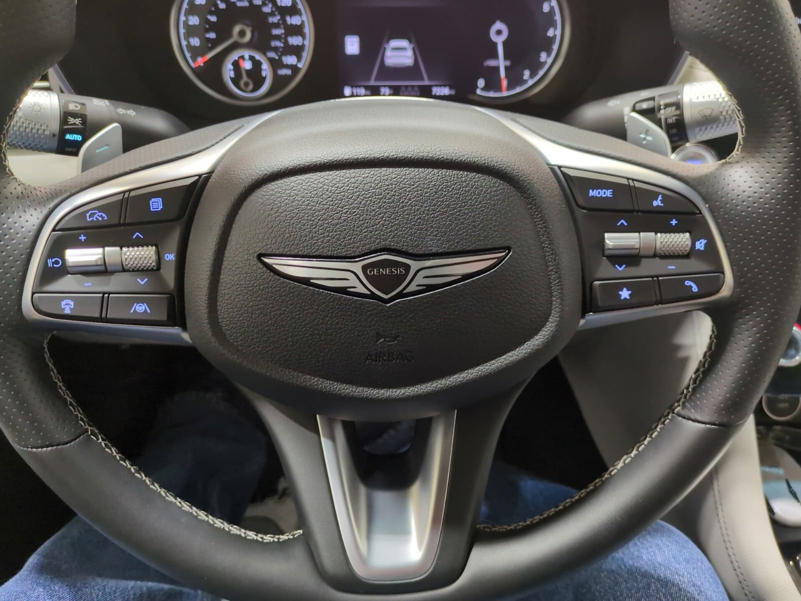 Used 2025 Genesis G70 2.5T AWD/4WD image 21