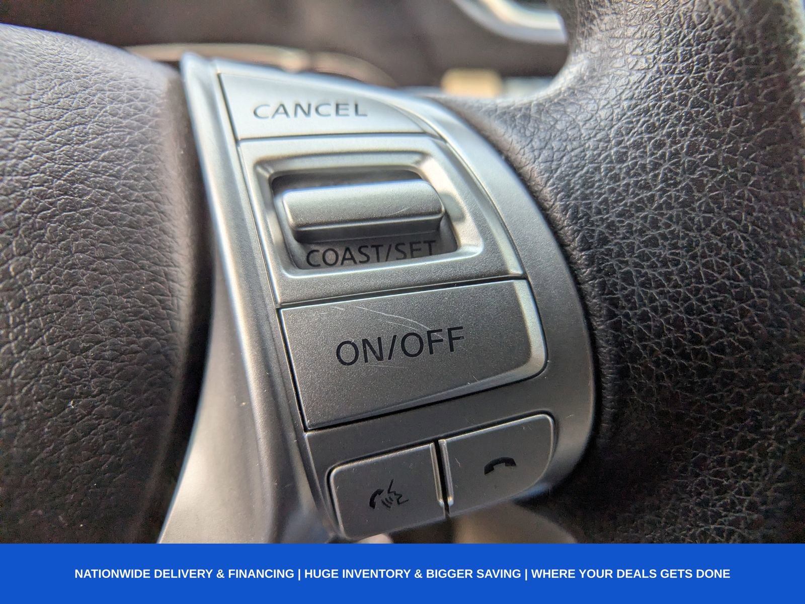 Used 2016 Nissan Rogue SV w/ SV Premium Package image 35