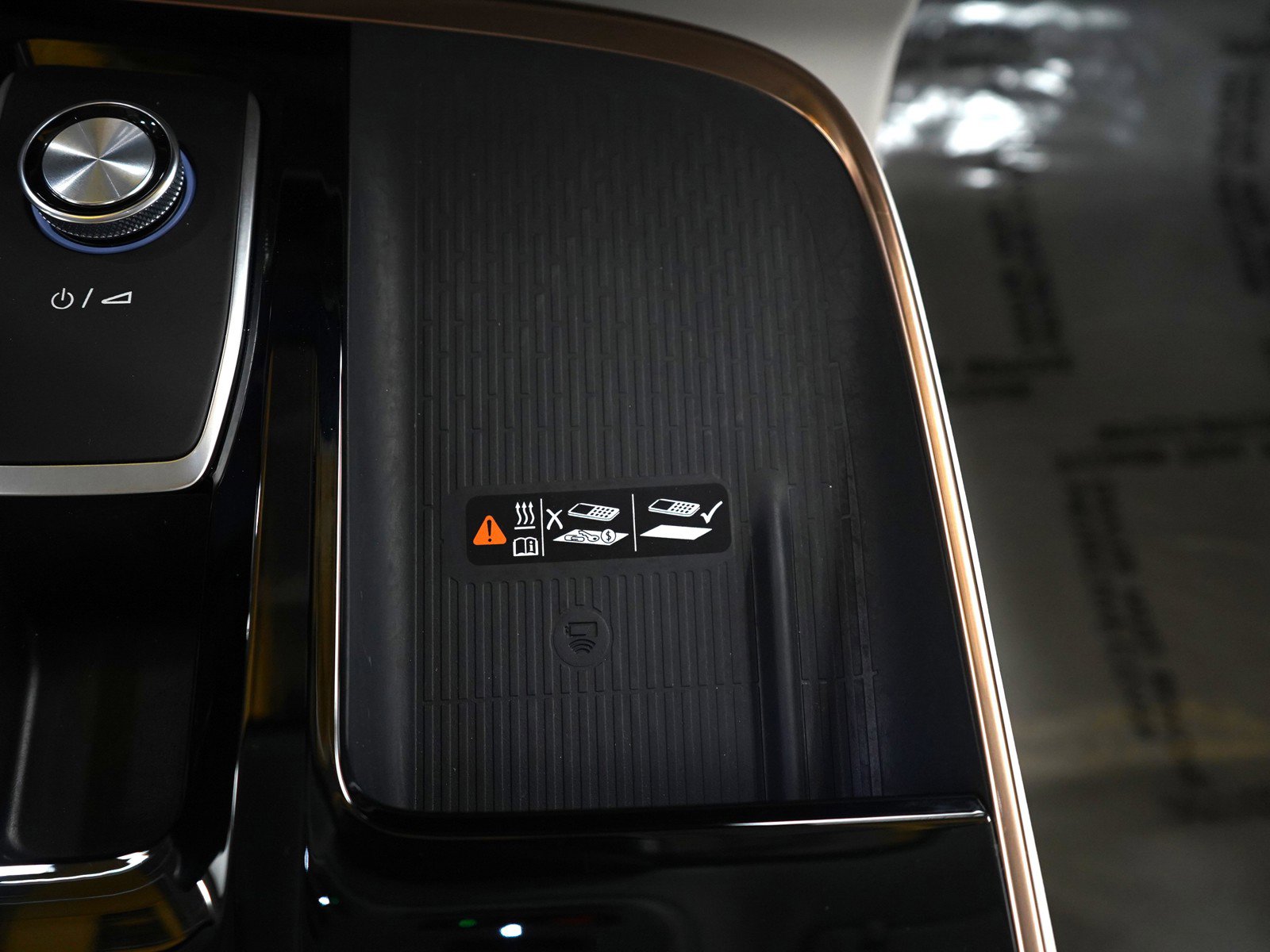 Used 2025 Buick Enclave Avenir w/ Super Cruise Package image 27