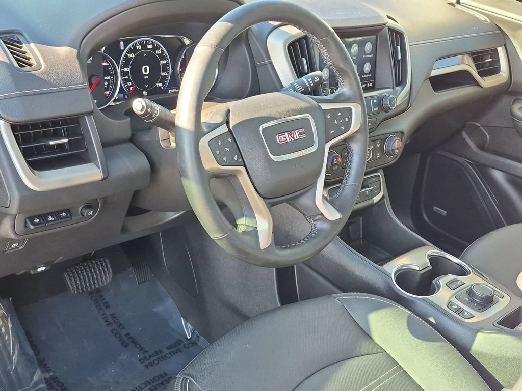 Used 2023 GMC Terrain Denali w/ Denali Premium Package AWD/4WD image 14