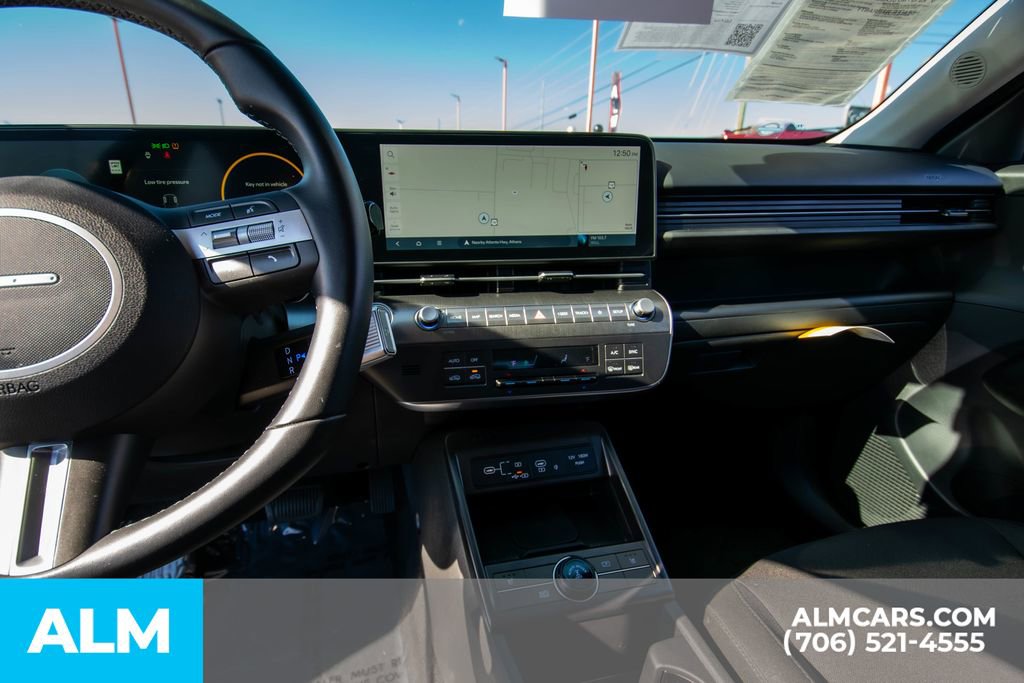 Certified 2025 Hyundai Kona SEL image 25