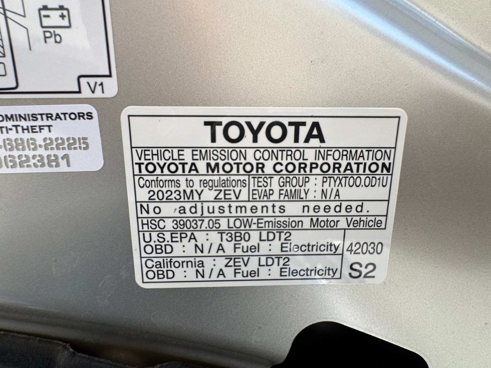 Used 2023 Toyota bZ4X AWD w/ Weather Package image 18
