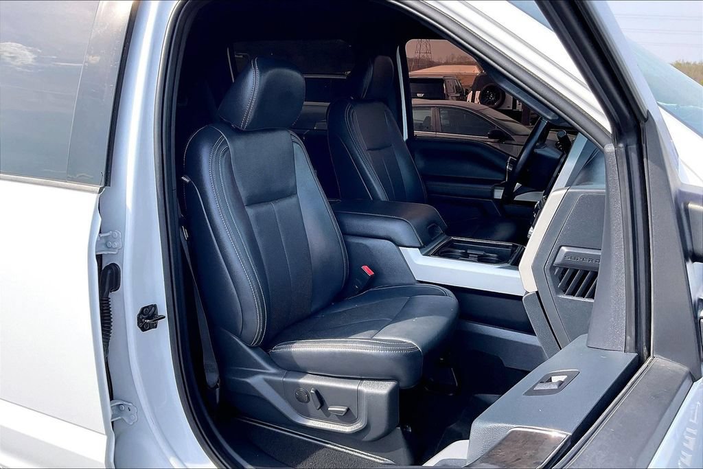 Used 2022 Ford F250 Lariat w/ Lariat Ultimate Package AWD/4WD image 31