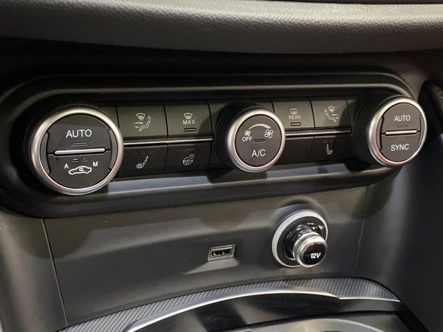 Used 2024 Alfa Romeo Stelvio Ti w/ Performance Driving Package image 15