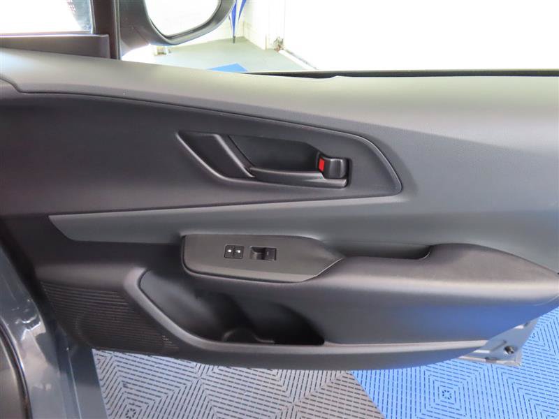 Used 2024 Toyota Prius LE FWD image 32