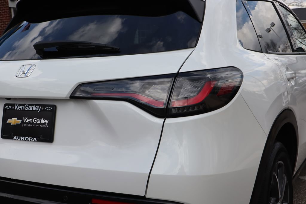 Used 2025 Honda HR-V EX-L image 32