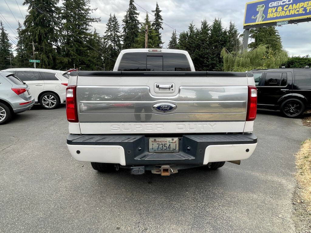 Used 2015 Ford F350 Platinum image 5