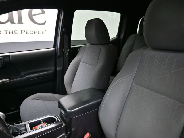 Used 2016 Toyota Tacoma TRD Off-Road image 16