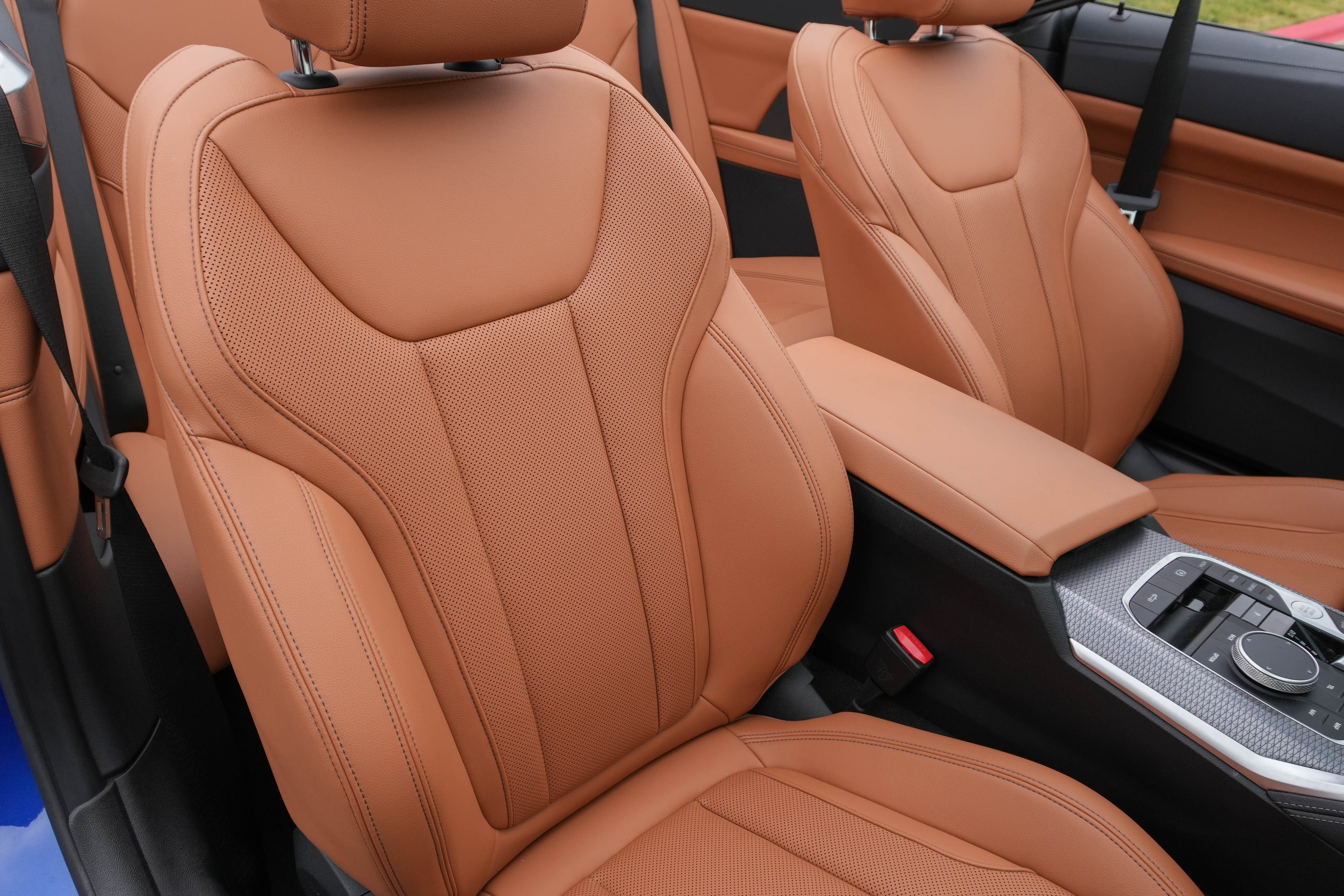Certified 2026 BMW M440i Convertible RWD image 14