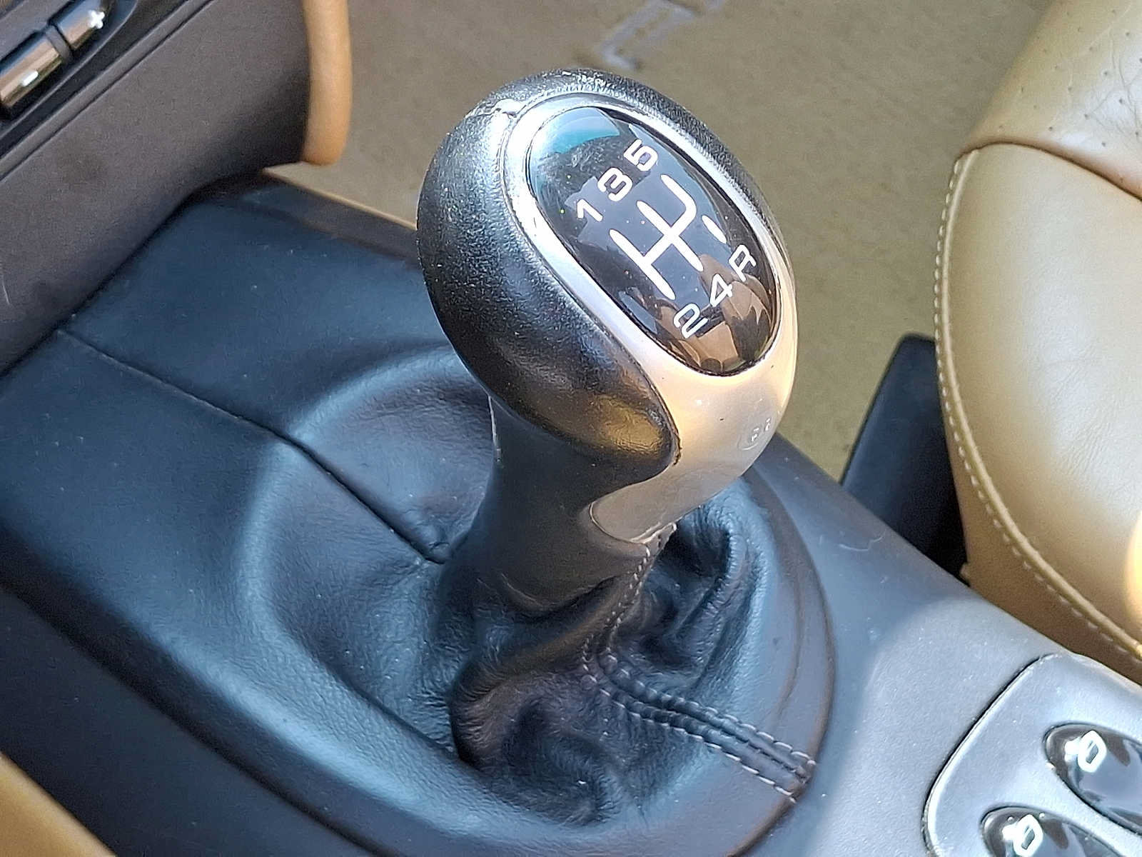 Used 2001 Porsche Boxster RWD image 14