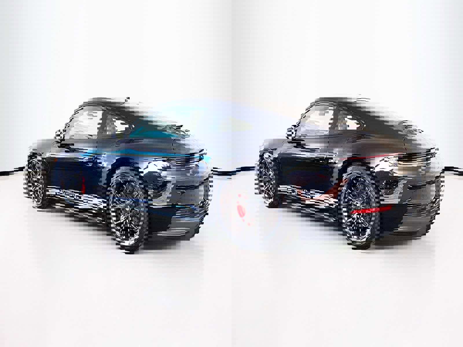 Used 2022 Porsche 911 GT3 image 3