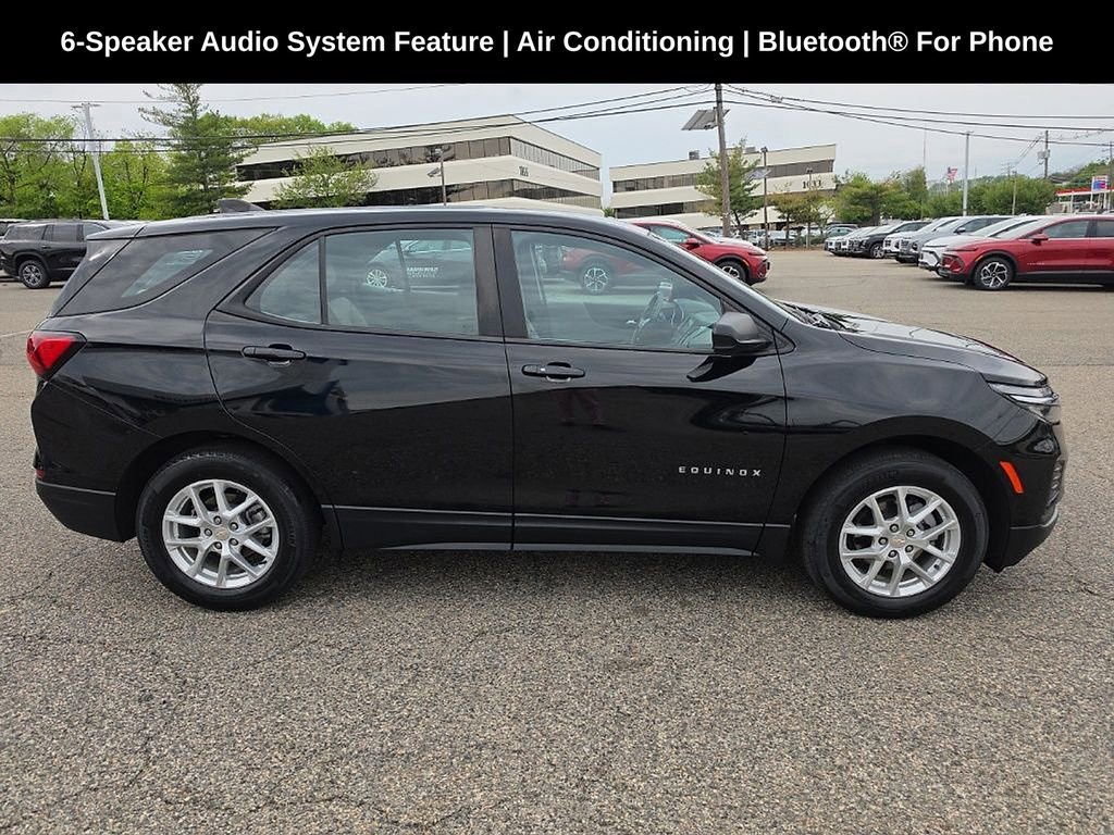 Used 2023 Chevrolet Equinox LS FWD image 2