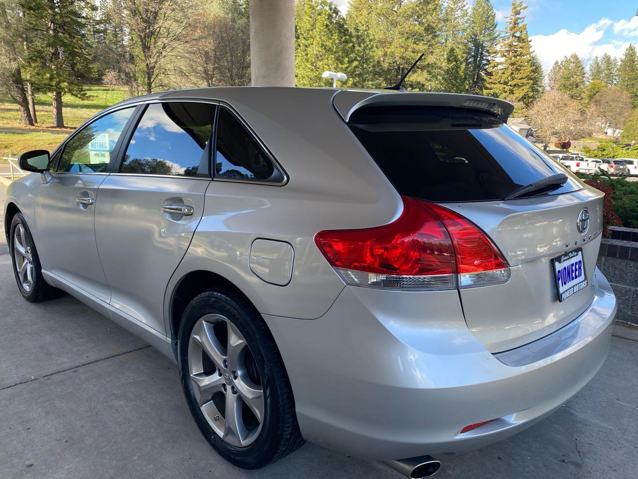 Used 2009 Toyota Venza AWD image 3