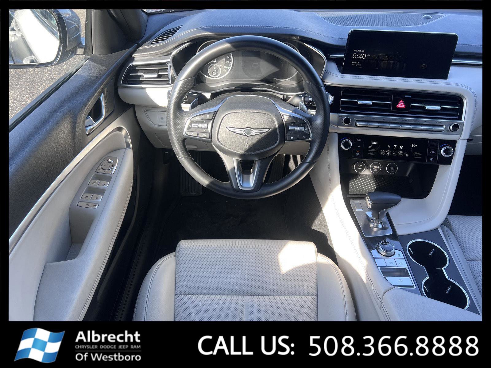 Used 2025 Genesis G70 2.5T image 24