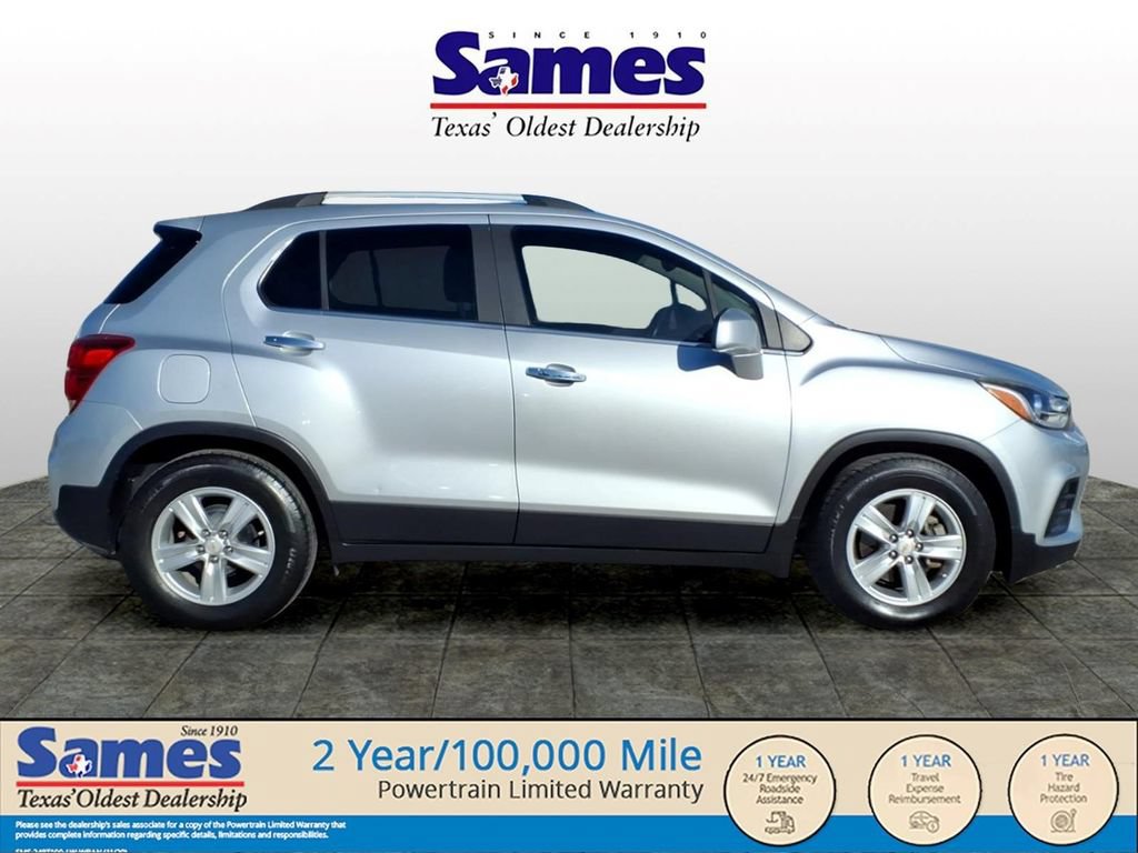 Used 2020 Chevrolet Trax LT w/ LT Convenience Package FWD image 2