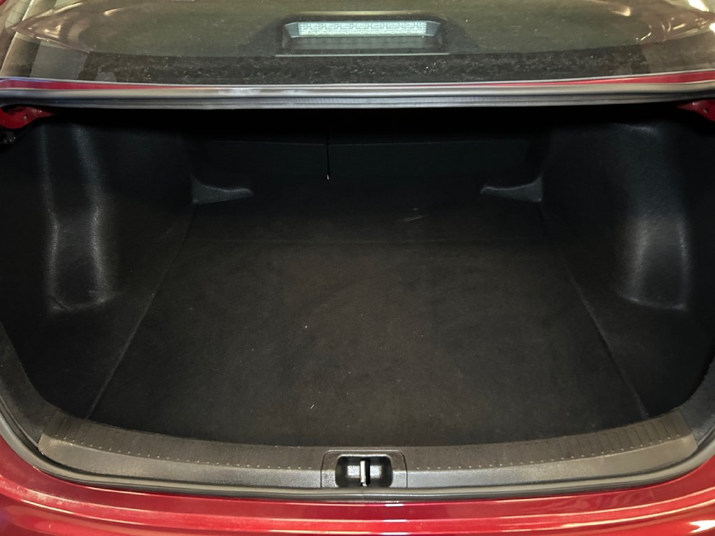 Certified 2025 Toyota Corolla LE FWD image 18