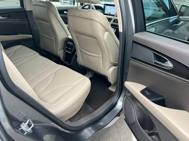 Used 2023 Lincoln Nautilus AWD w/ Premium Package image 20