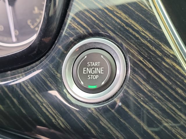 Certified 2023 Cadillac XT6 Premium Luxury FWD image 32