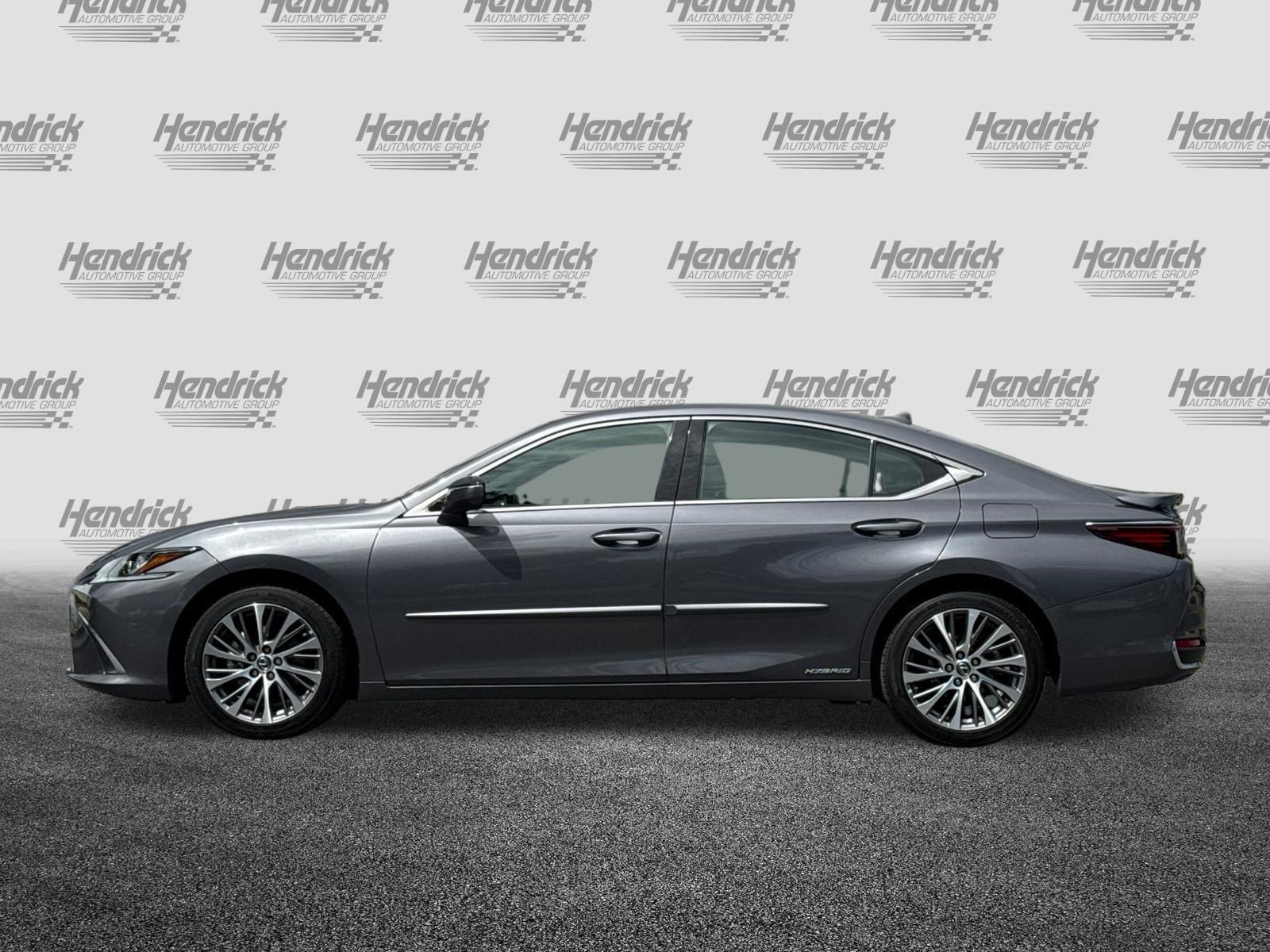 Certified 2020 Lexus ES 300h w/ Premium Package FWD image 8