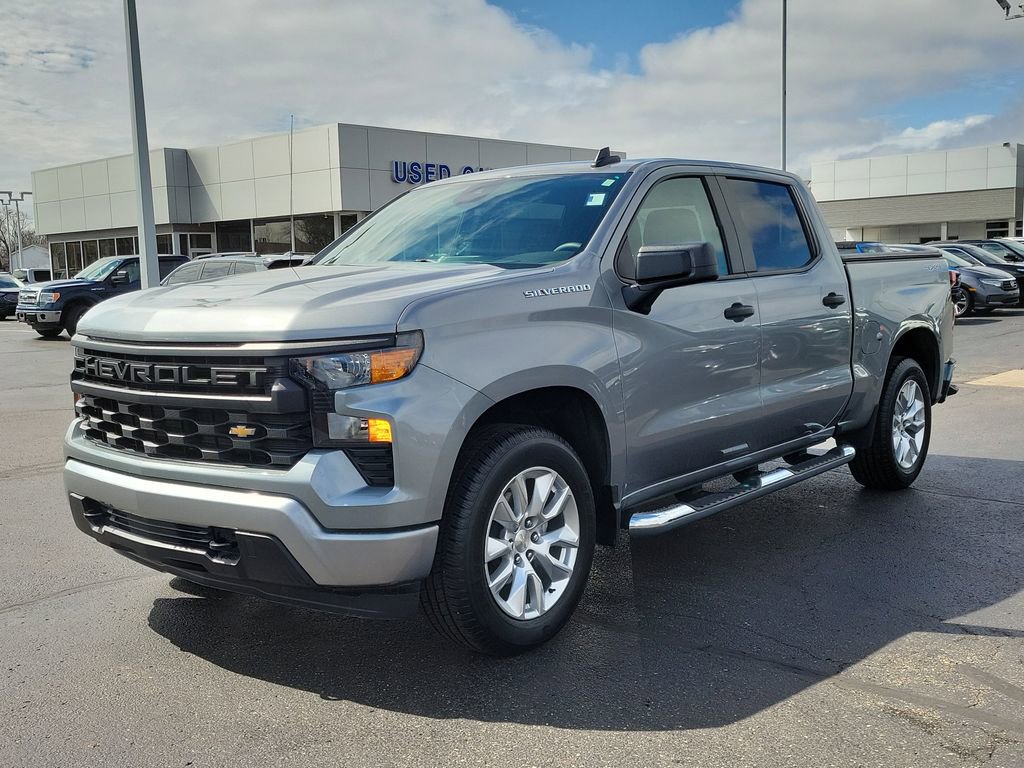 Used 2023 Chevrolet Silverado 1500 Custom image 8