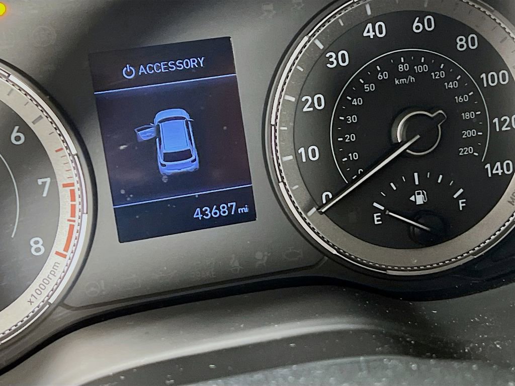 Certified 2022 Hyundai Venue Limited image 13