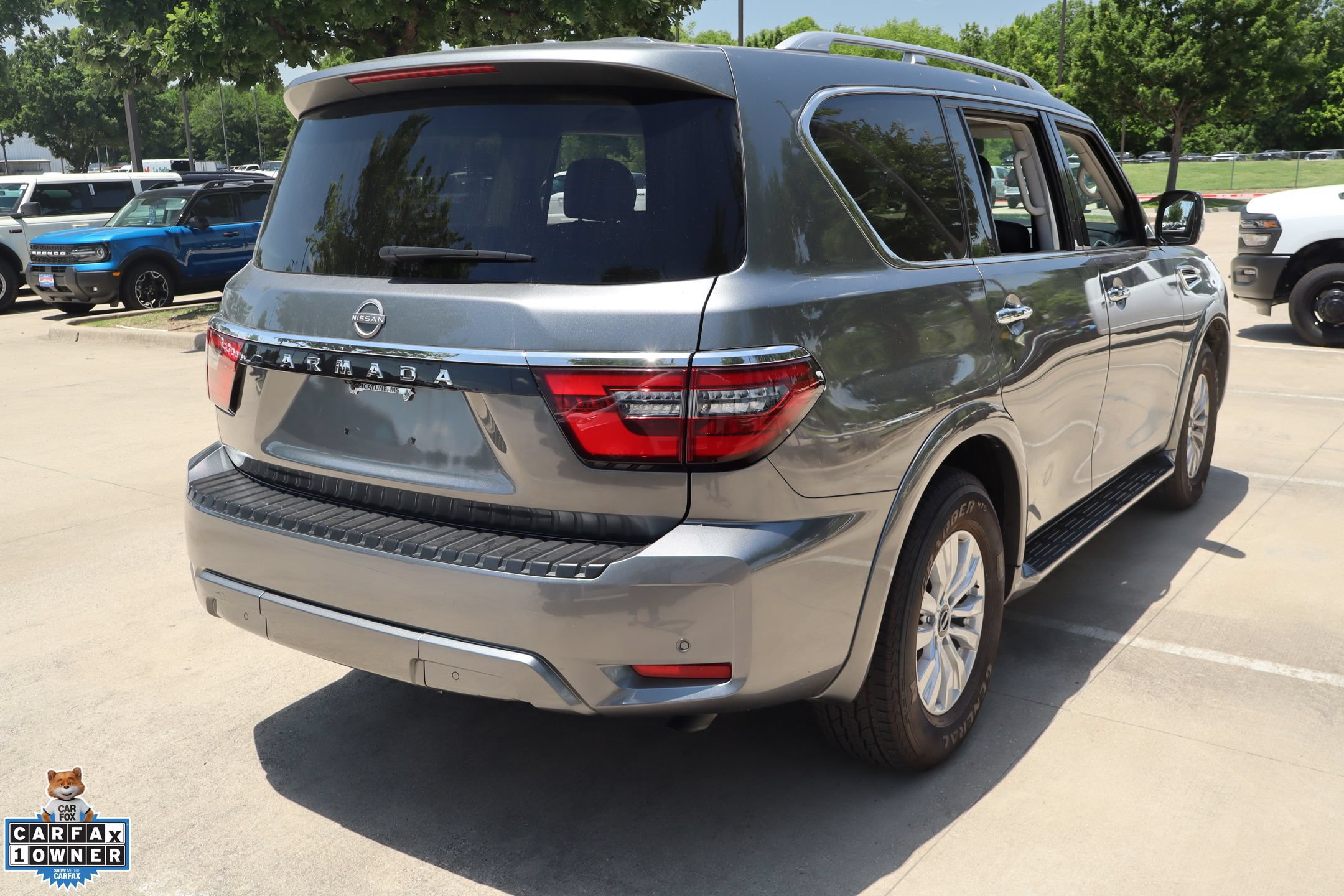 Used 2024 Nissan Armada SV w/ Cargo Package AWD/4WD image 3