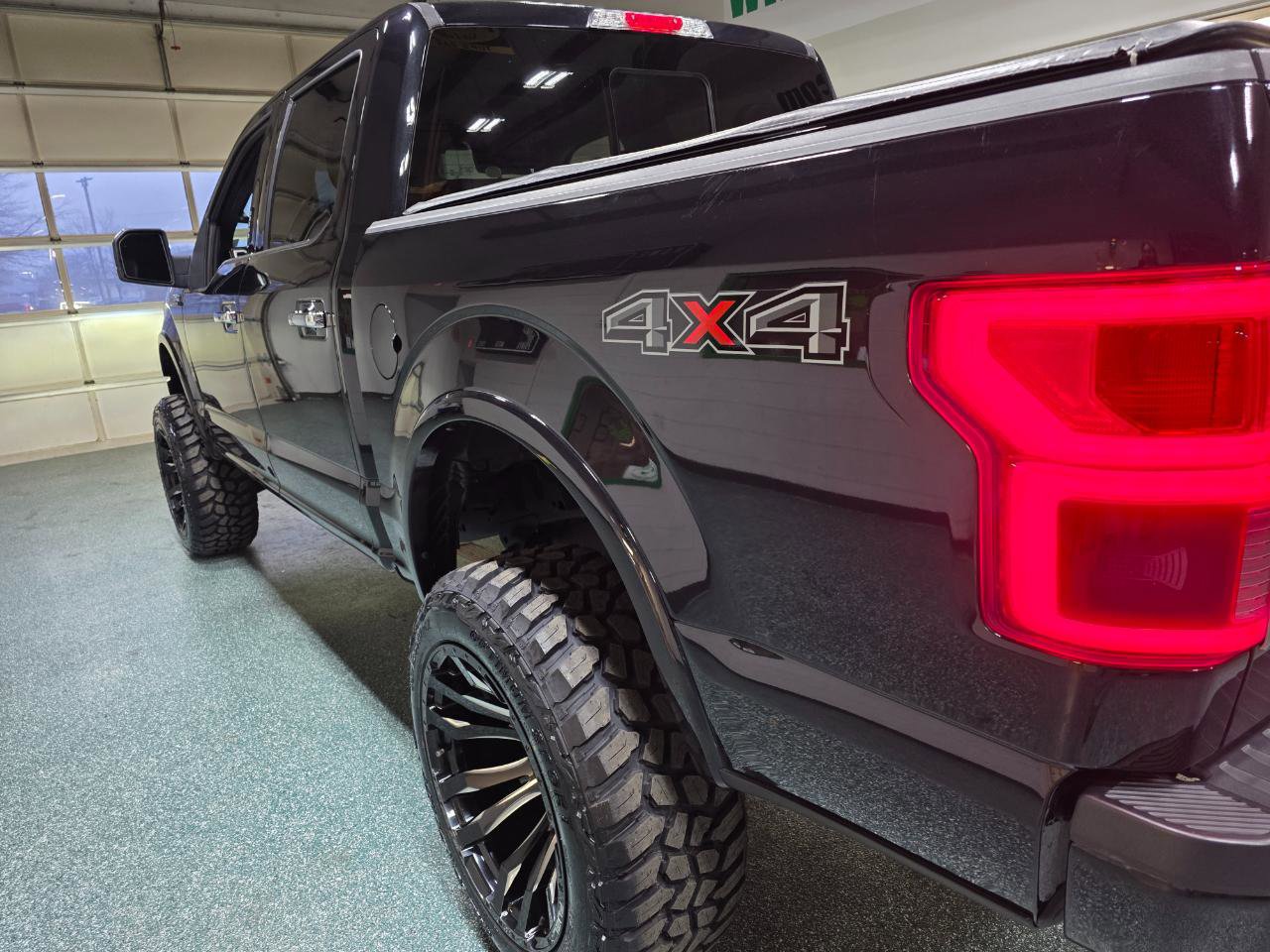 Used 2019 Ford F150 Platinum image 10