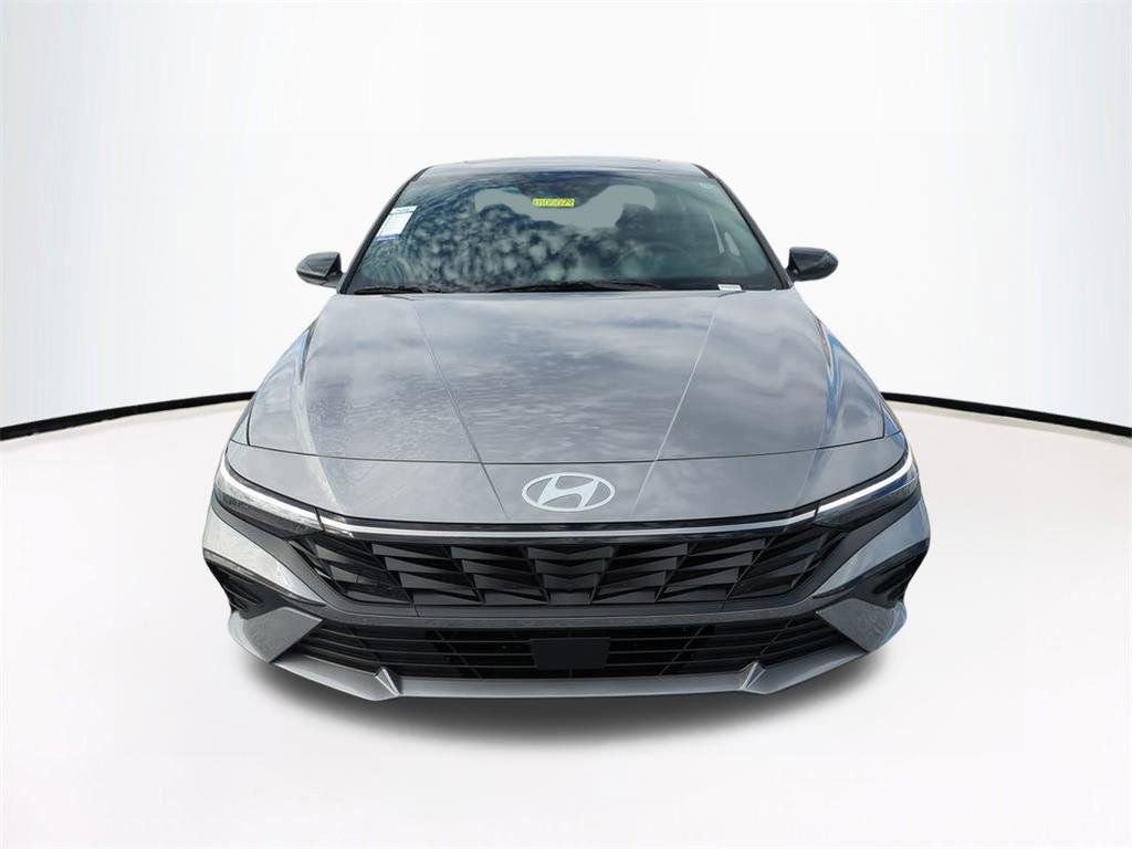 New 2026 Hyundai Elantra SEL Sport image 3