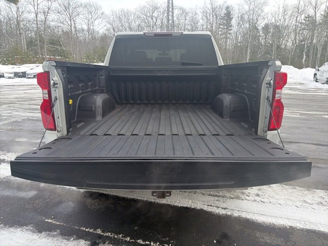 Certified 2021 Chevrolet Silverado 1500 LT Trail Boss w/ LPO, Dark Essentials Package image 5