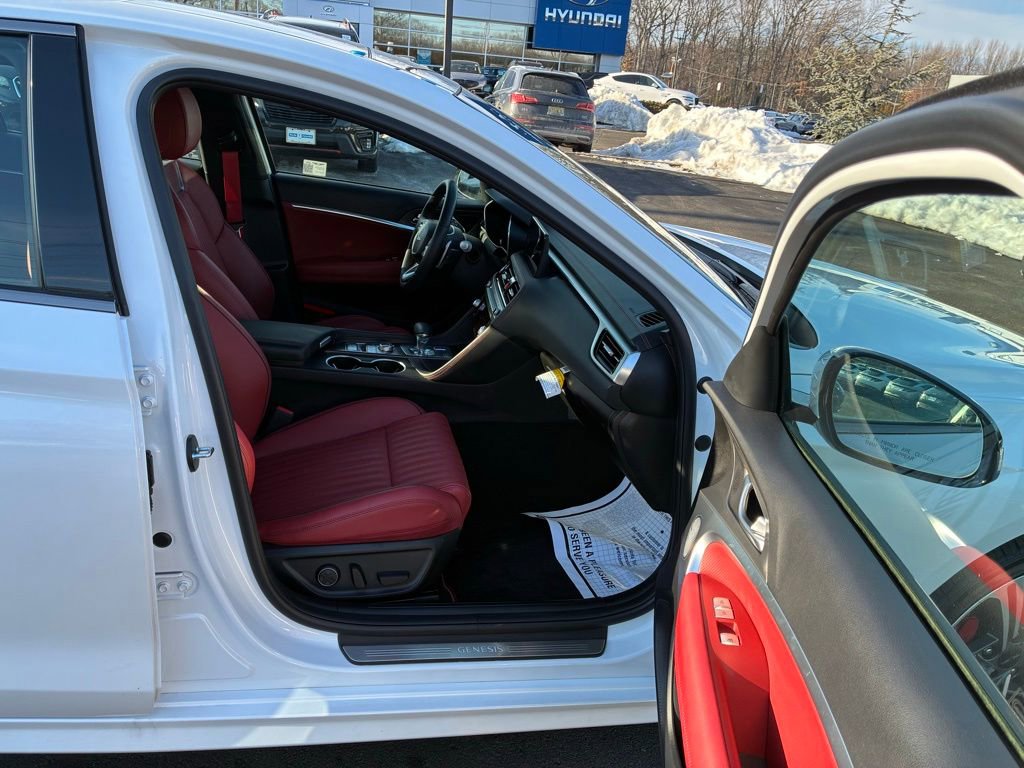 Used 2025 Genesis G70 3.3T Advanced image 19