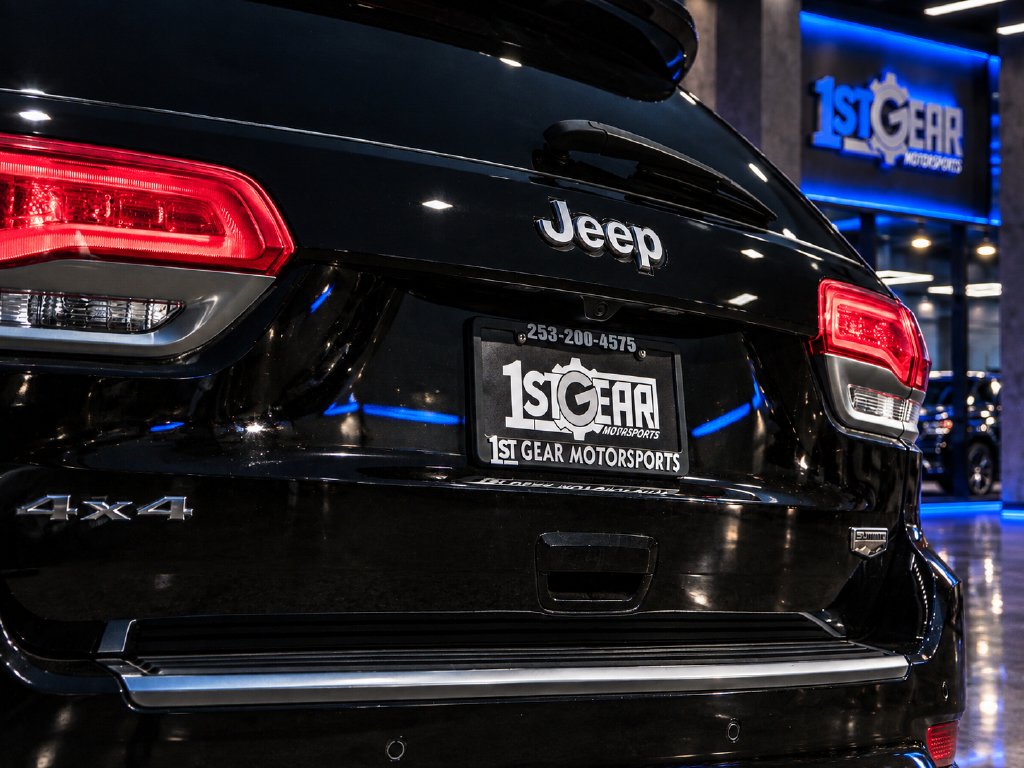 Used 2019 Jeep Grand Cherokee Summit AWD/4WD image 15