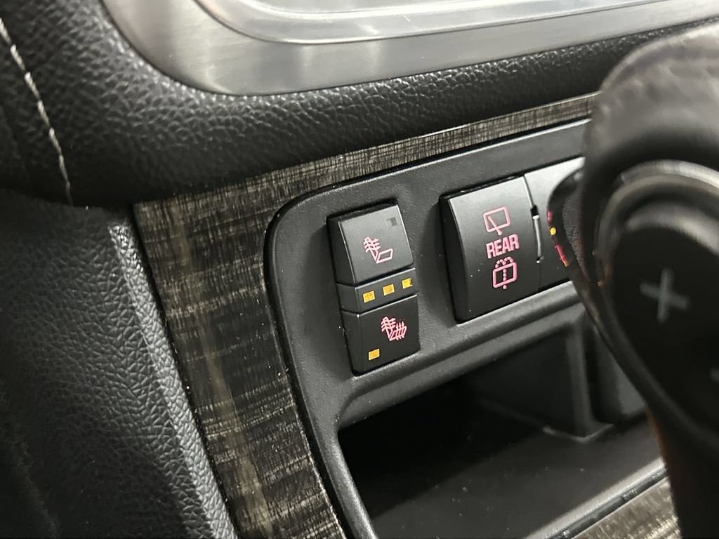 Used 2016 GMC Acadia SLT w/ Open Road Package AWD/4WD image 40