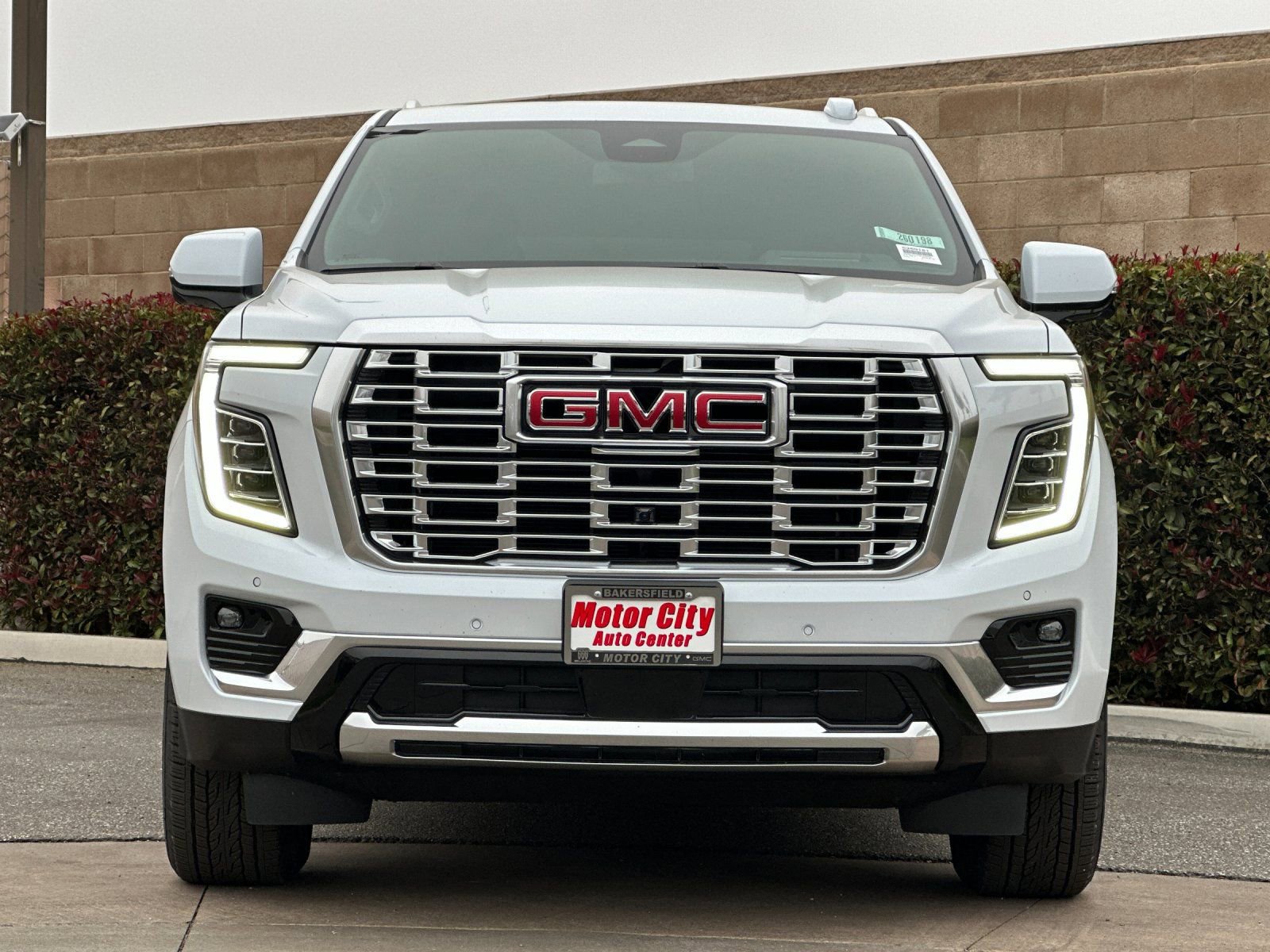 New 2026 GMC Yukon XL Denali w/ Sun & Power Step Package AWD/4WD image 9