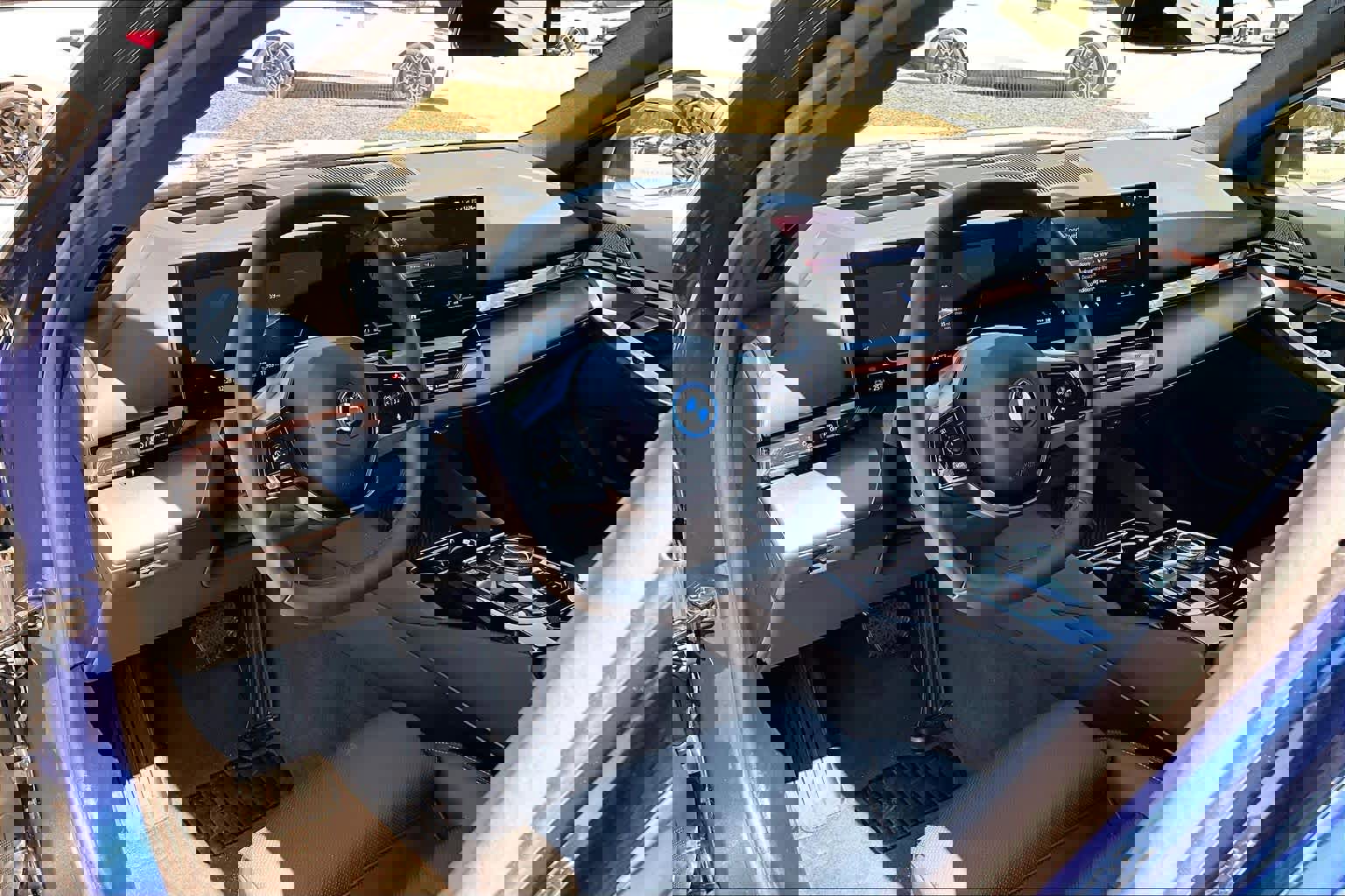 Certified 2024 BMW i5 eDrive40i w/ Premium Package image 17