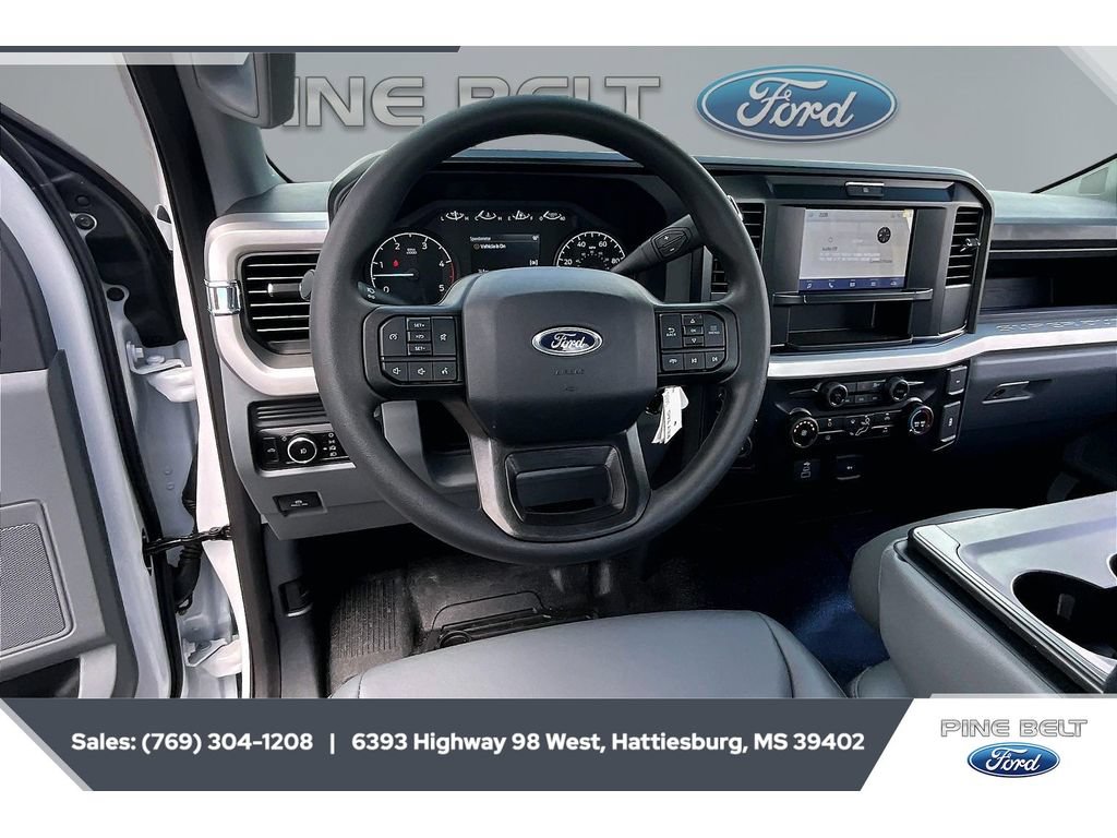 New 2025 Ford F250 XL w/ XL Chrome Package RWD image 5