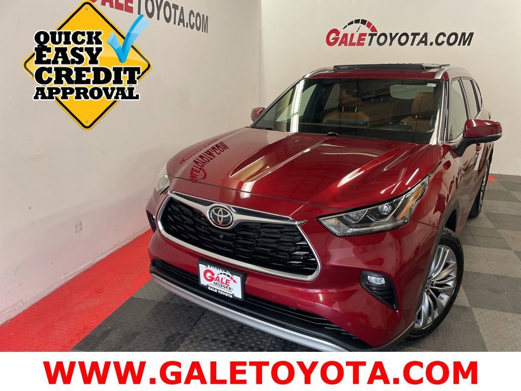 Used 2021 Toyota Highlander Platinum image 3