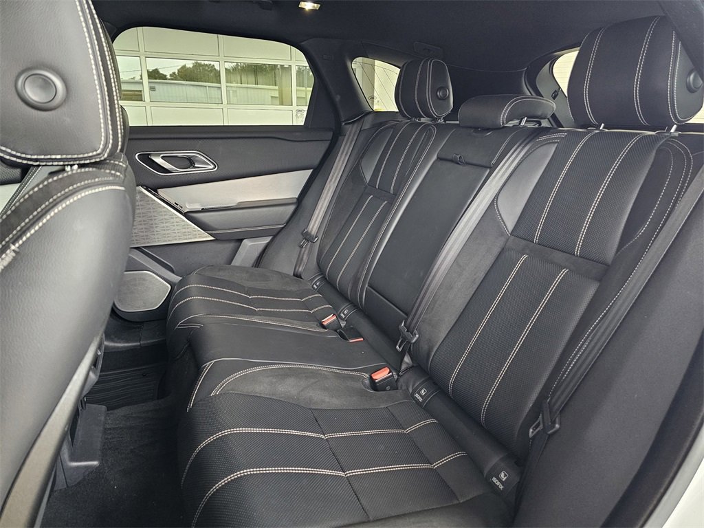 Used 2019 Land Rover Range Rover Velar R-Dynamic SE image 19