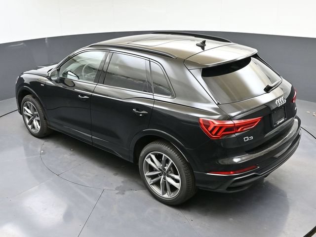 Used 2024 Audi Q3 2.0T Premium w/ Convenience Package AWD/4WD image 40